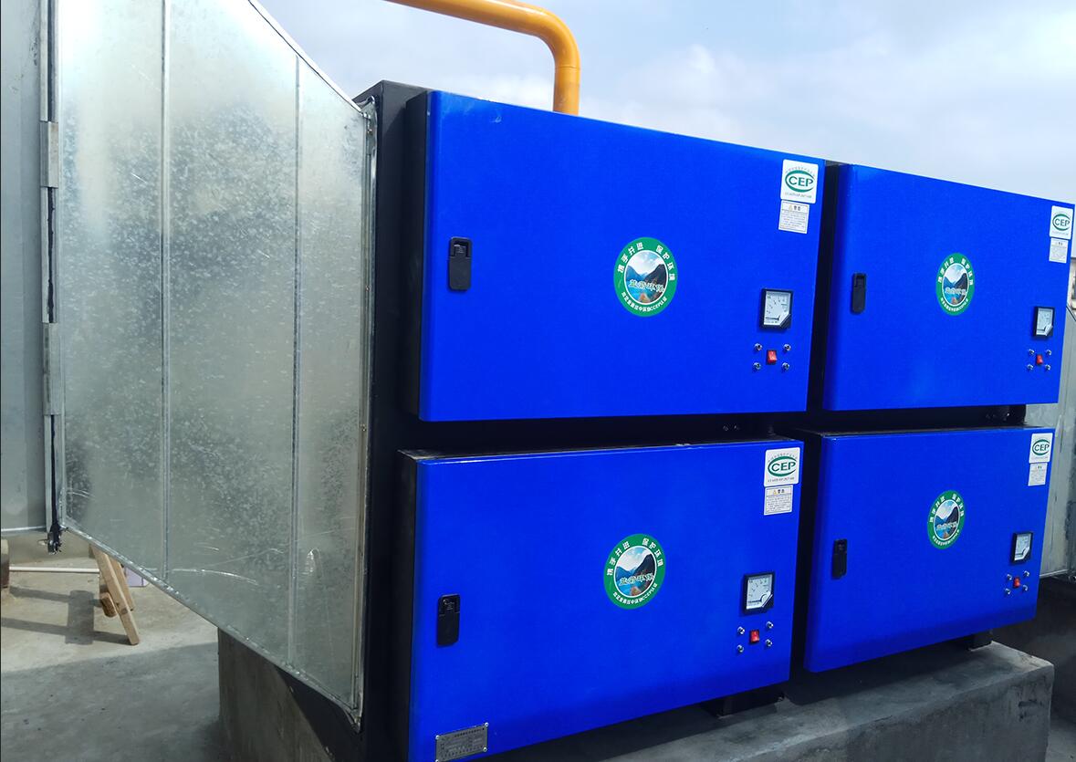 商超油煙(yān)集中治理(lǐ)——某商場(chǎng)餐飲油煙(yān)